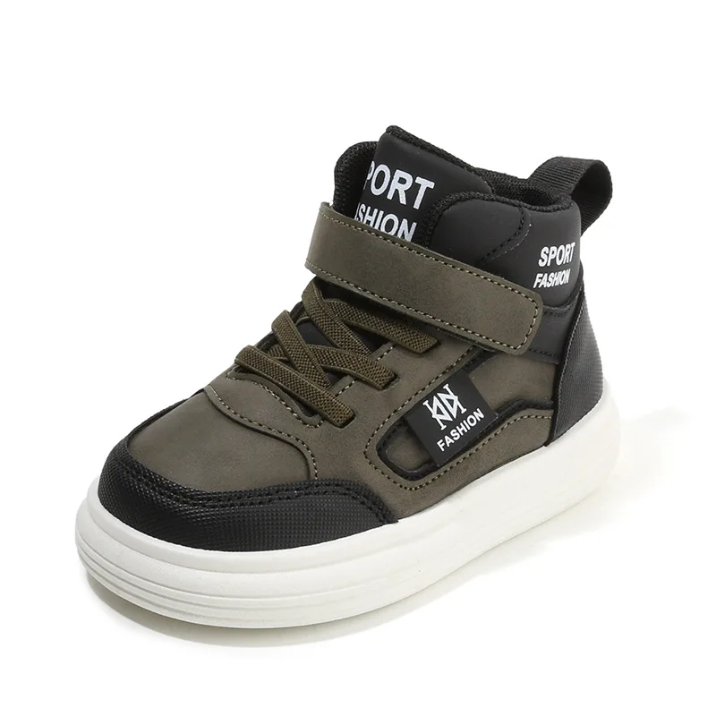 CoolKicks – Comfortable & Flexible – High-Top Sneakers