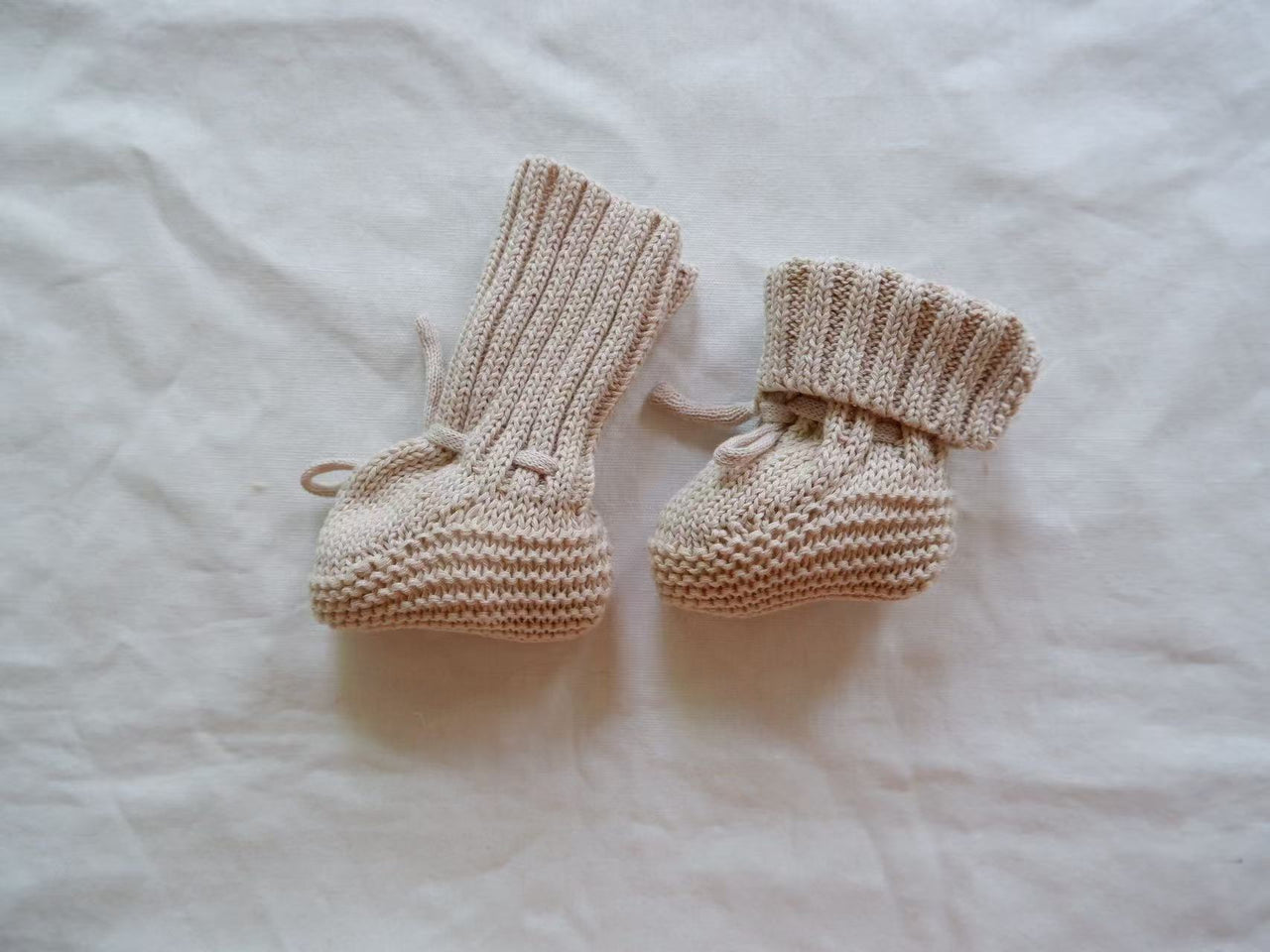 Mini Fashion™ - Warm & Stylish - Knitted Baby Slippers
