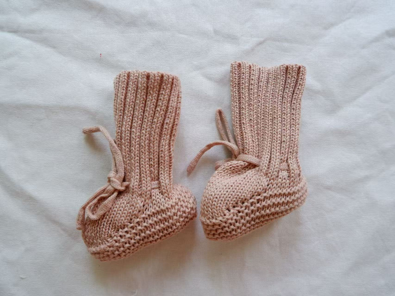 Mini Fashion™ - Warm & Stylish - Knitted Baby Slippers