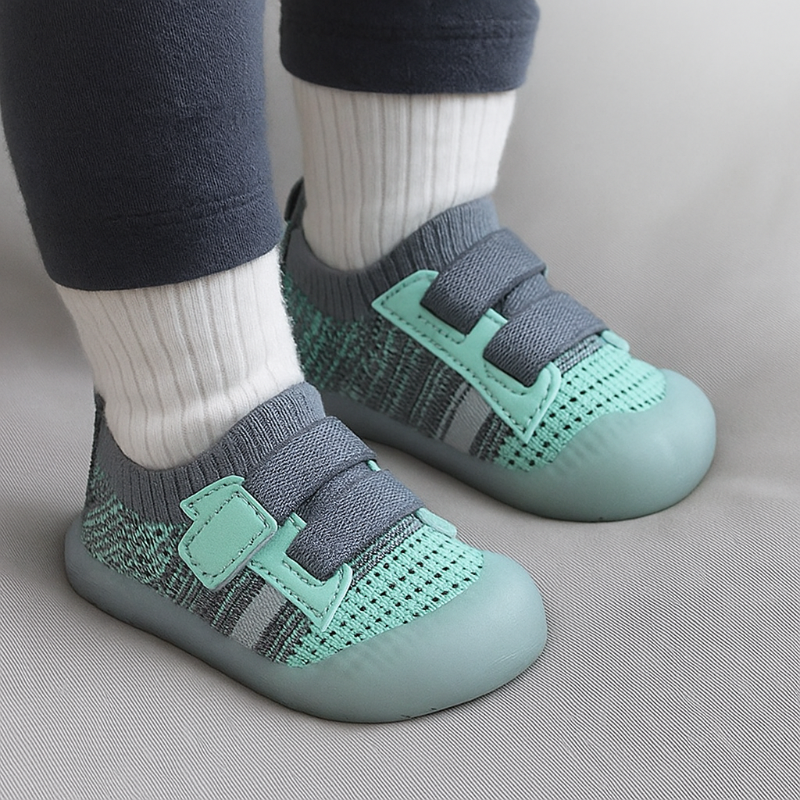 TinyRunner – Sporty & Breathable – Mesh Baby Shoes with Soft Soles