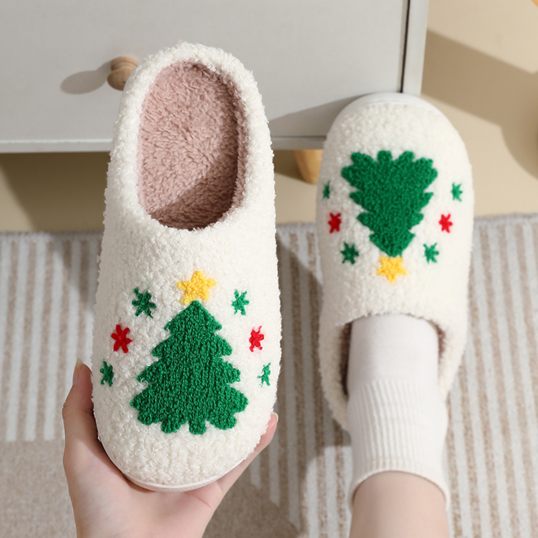 Northern Lights Kids - Warm & Festive - Plush patterned Christmas slippers