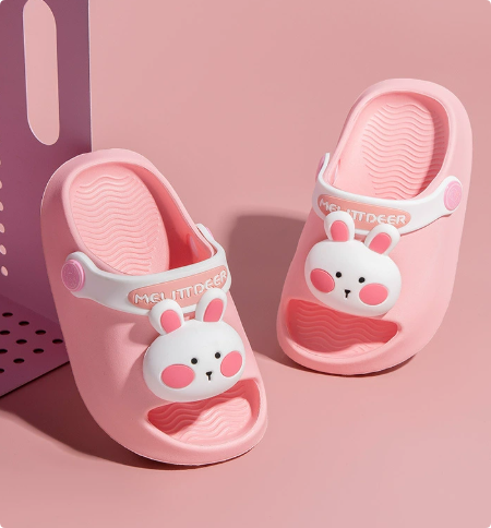 Mini Fashion – Cheerful & Safe - Polka Beach Slippers