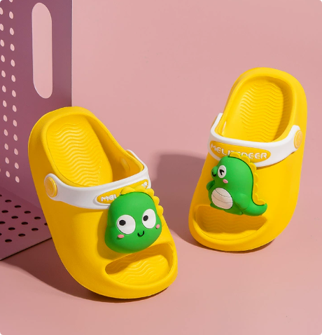 Mini Fashion – Cheerful & Safe - Polka Beach Slippers
