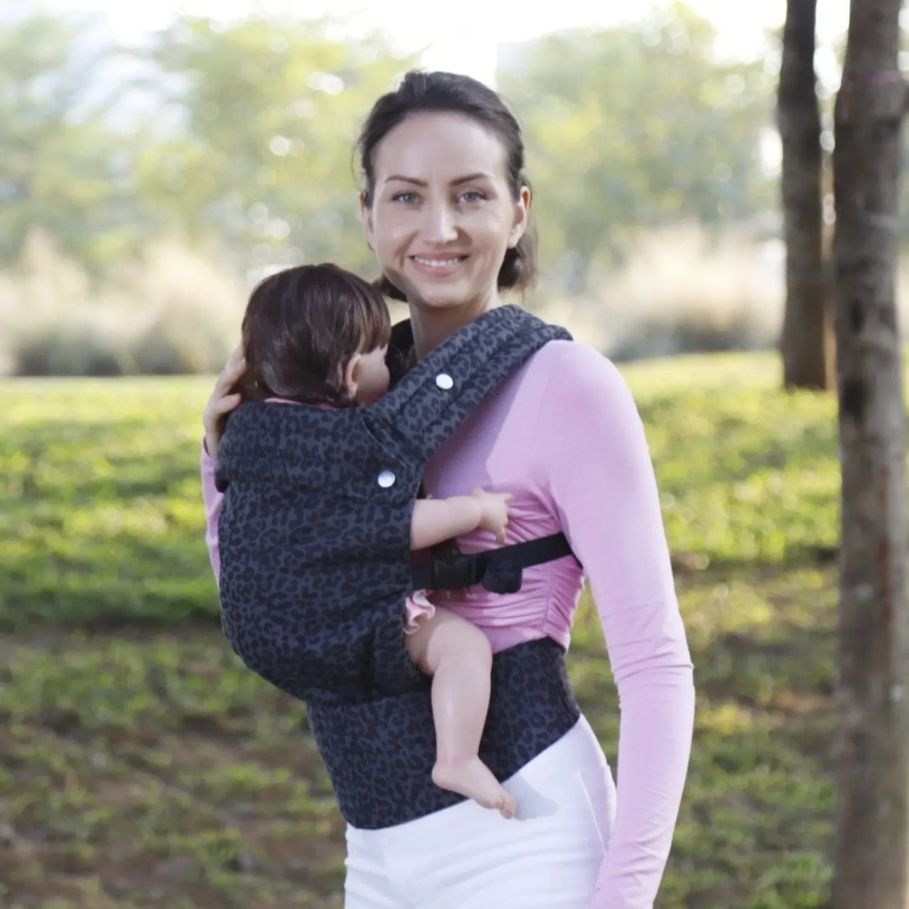 Snug Sling™ – Soft & Close - Baby & Toddler Carrying Bag