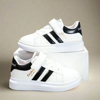 Thumbnail for UrbanFlex – Cool & Comfortable – White Sneakers