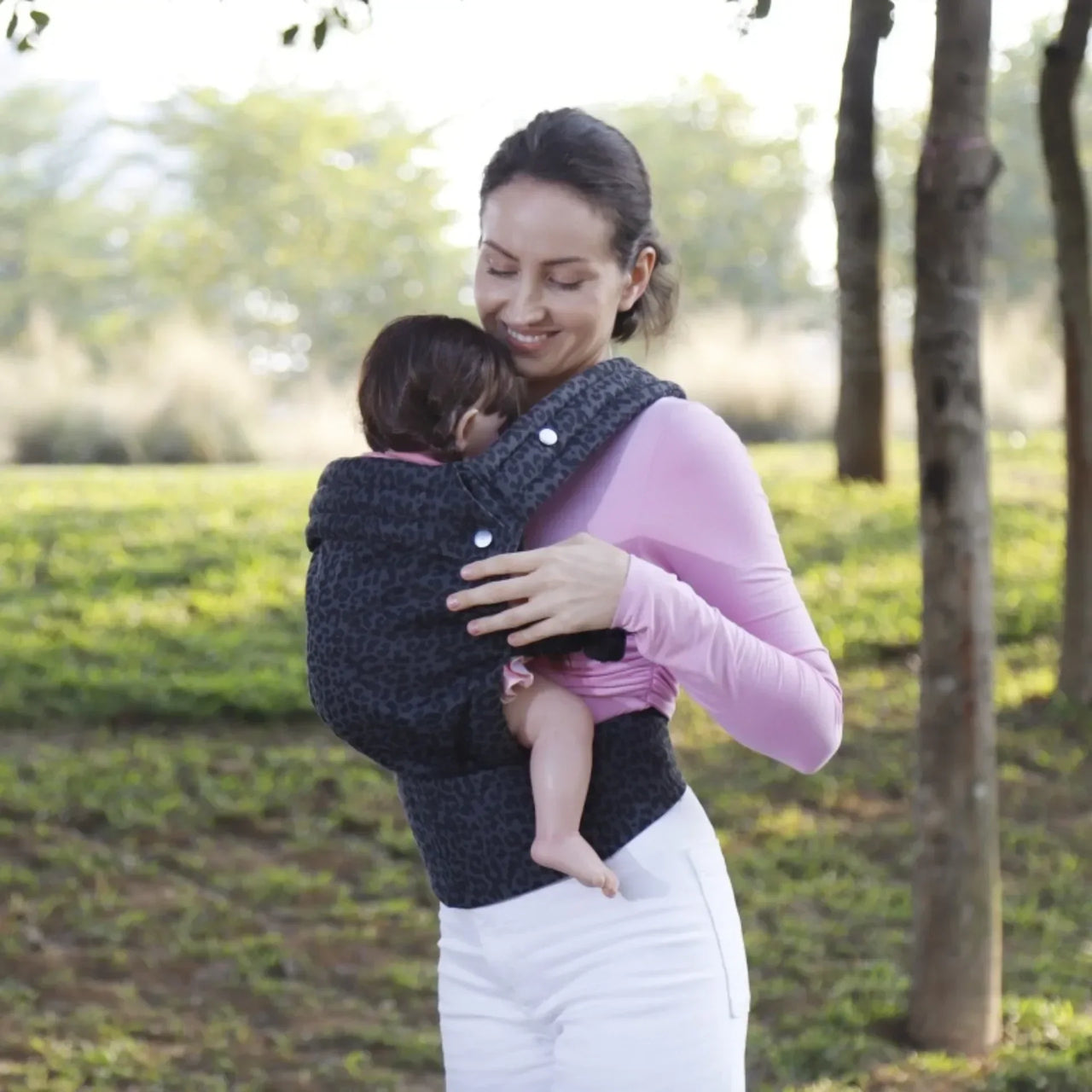 Snug Sling™ – Soft & Close - Baby & Toddler Carrying Bag