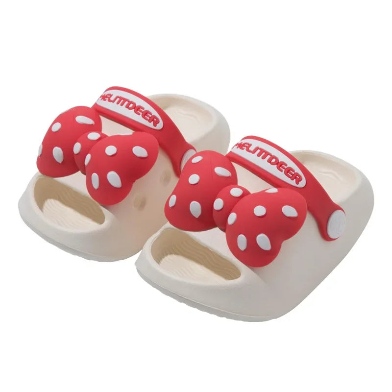 Mini Fashion – Cheerful & Safe - Polka Beach Slippers