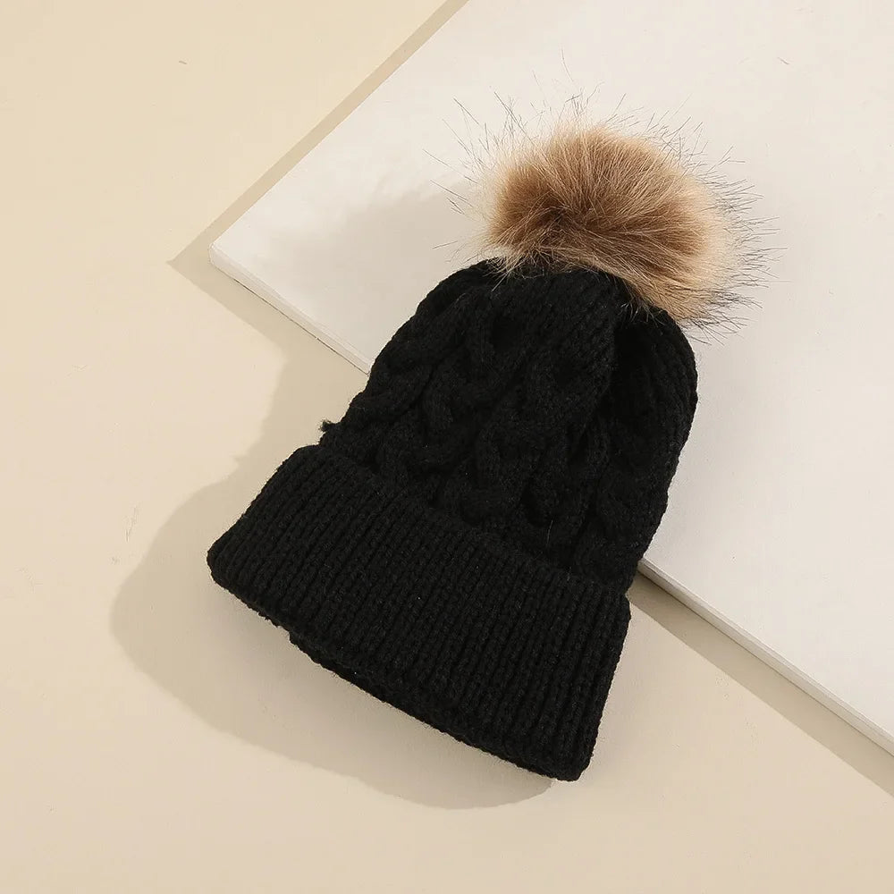Mini Fashion™ - Own font - Hat with pompon