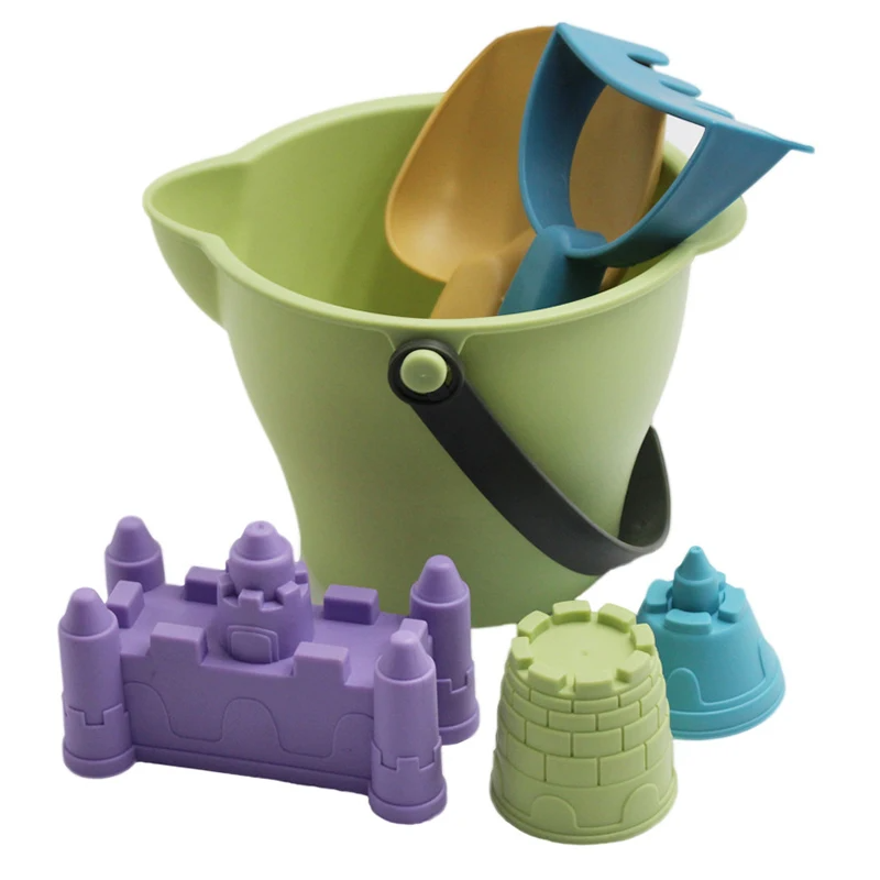 Beach Bucket Set™ – Sensory Summer Game - Beach bucket with accessories