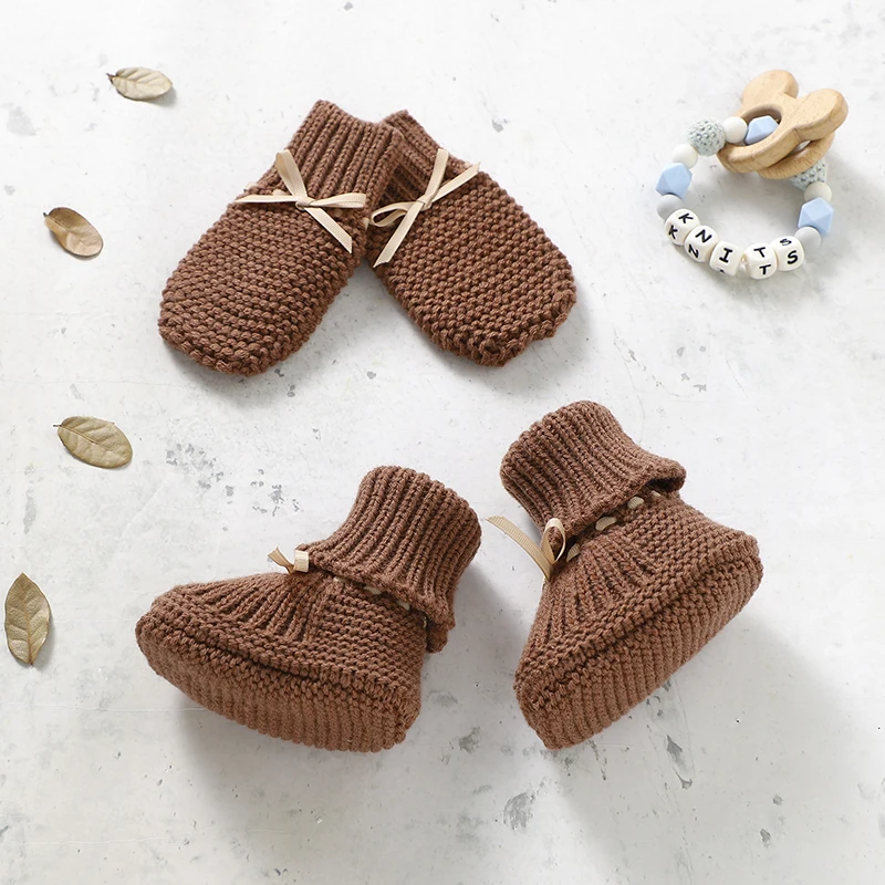 Booties & Mittens – Soft & Warm – Gloves and Booties Set