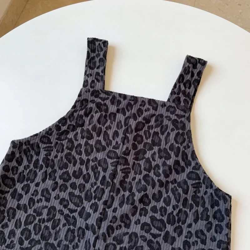LeopardChic – Trendy & Comfortable – Girls' Overalls with Leopard Print