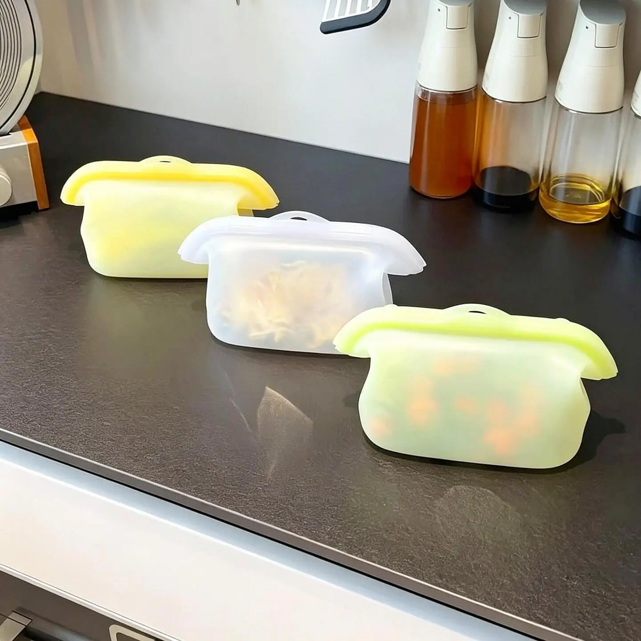 MealSaver – Practical & Reusable – Silicone Food Storage Bag