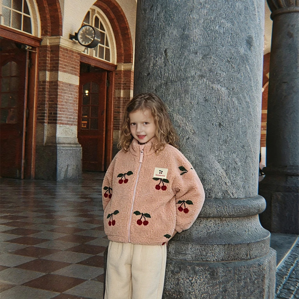 WarmHug – Comfortable & Trendy – Kids' Fleece Jacket with Playful Prints