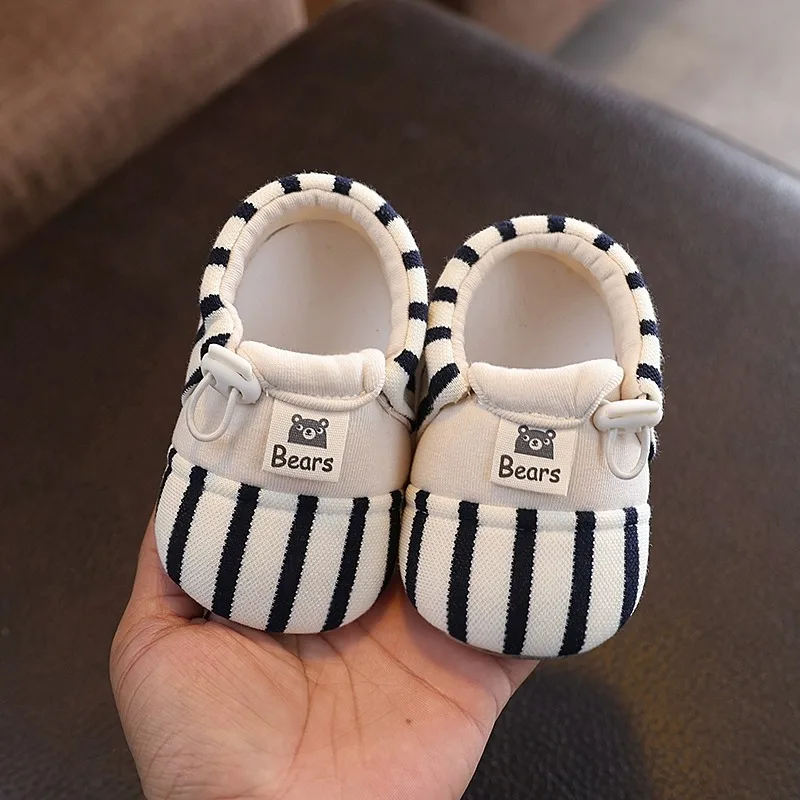 TinyToes – Soft & Warm – Baby's First Shoes with a Striped Design