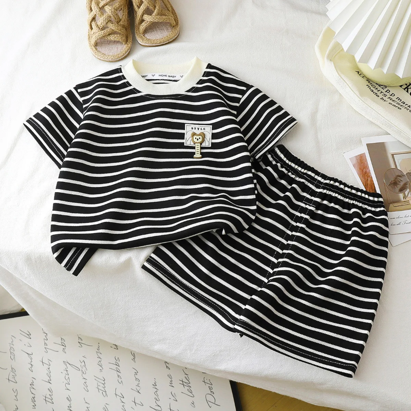 Kids Stripe Outfit – Trendy & Comfortable – Summer Kids' Outfit