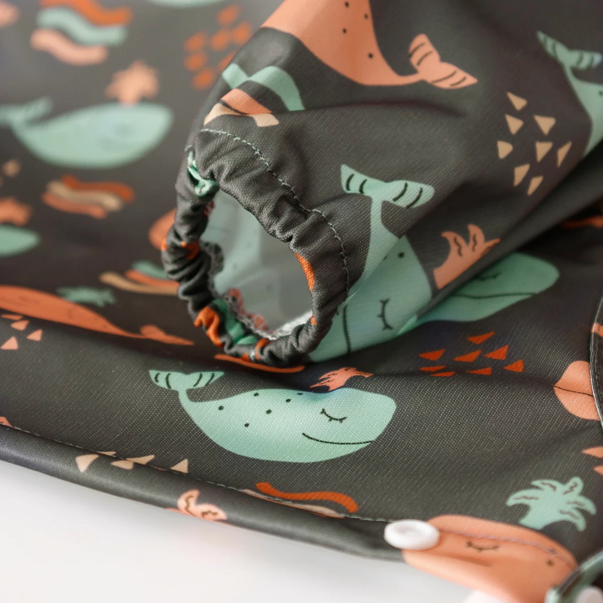MessyFree – Waterproof & Practical – Long-Sleeved Baby Apron