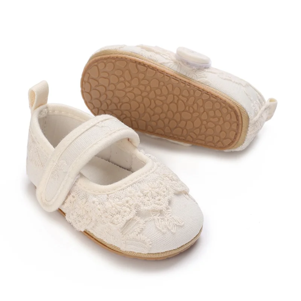 PrincessLace – Elegant & Cute – Baby Shoes with Lace and Velcro Closure