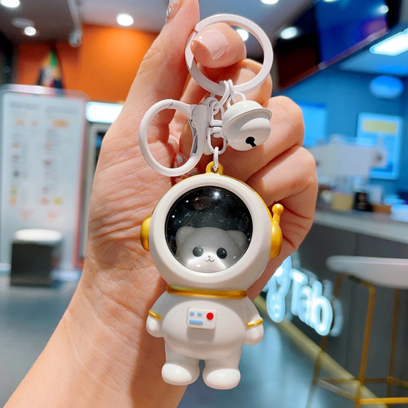 Glowing Astronaut Charm – Cute & Glowing – Astronaut Bag Charm