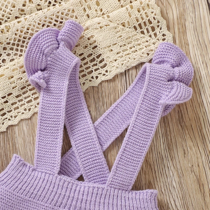 FloraKnit – Soft & Cute – Baby Outfit with Cardigan, Overalls, and Headband
