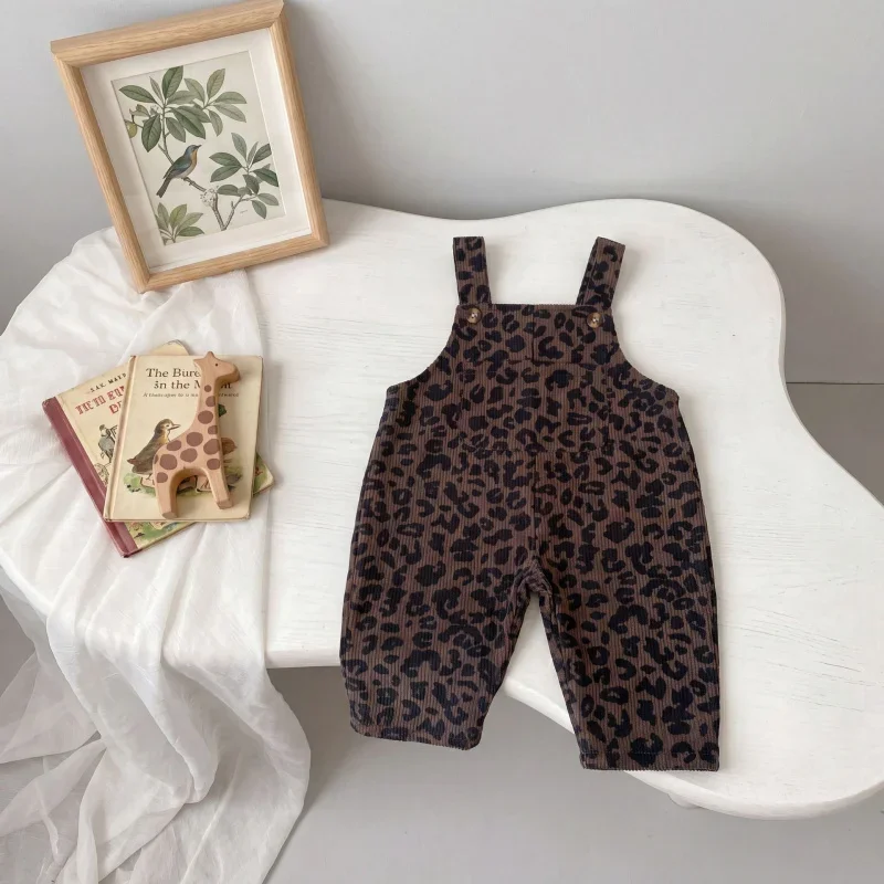 LeopardChic – Trendy & Comfortable – Girls' Overalls with Leopard Print