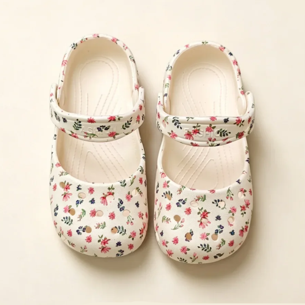 FlowerFeet – Elegant & Comfortable – Floral Sandals