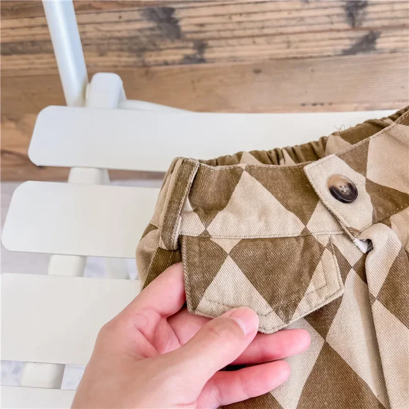 RetroBloom – Comfortable & Playful – Kids' Pants with an Argyle Pattern