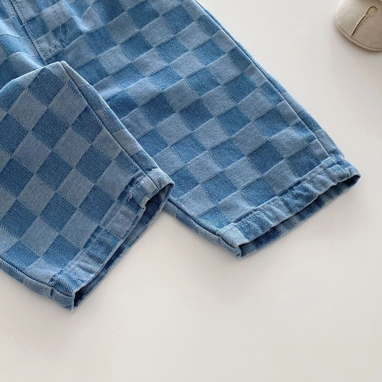 DenimCheck – Comfortable & Trendy – Kids' Pants with a Checkered Pattern