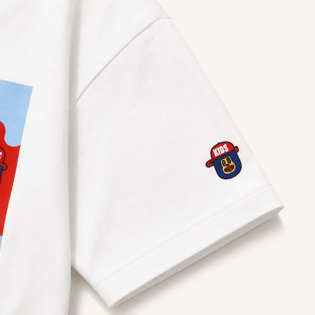 TinyTrend – Casual & Stylish – Kids' T-Shirt with Colorful Print Design