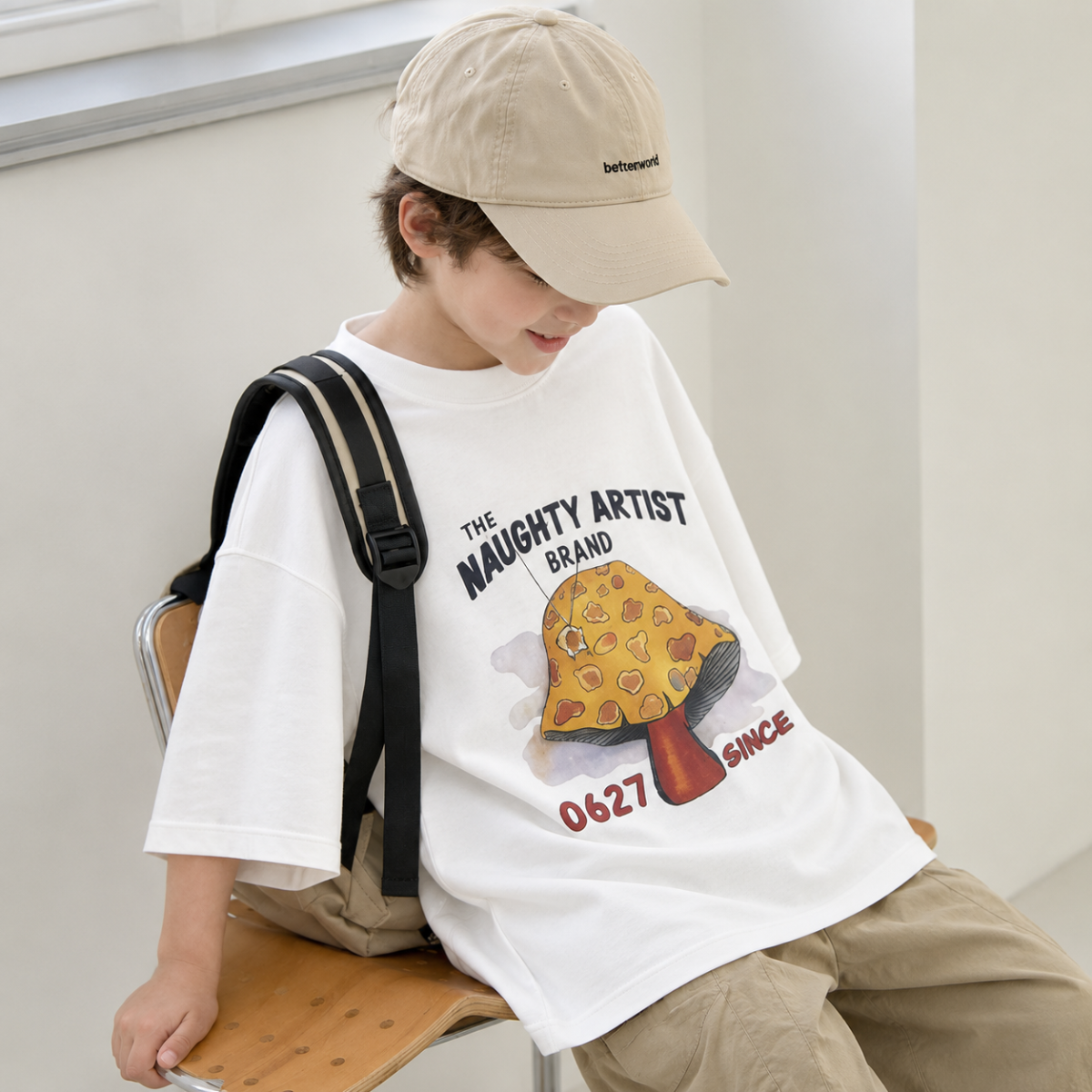 MushroomPlay – Casual & Streetwear – Oversized T-shirt with mushroom print