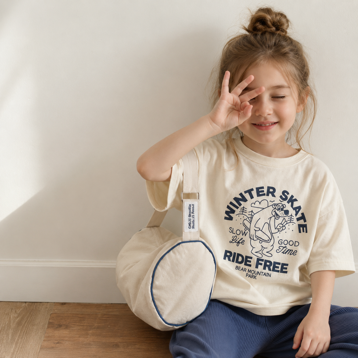 BearPlay – Comfort & Style – Oversized T-shirt with Winter Skate Print