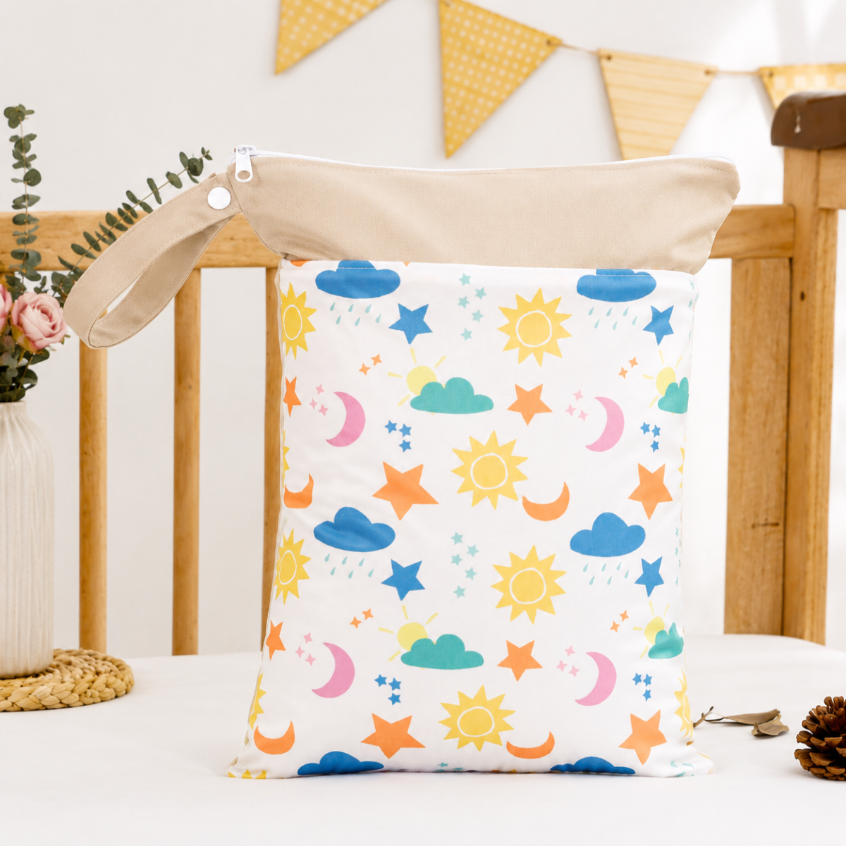 LittleBloom – Always Dry & Fresh – Reusable Waterproof Diaper Bag