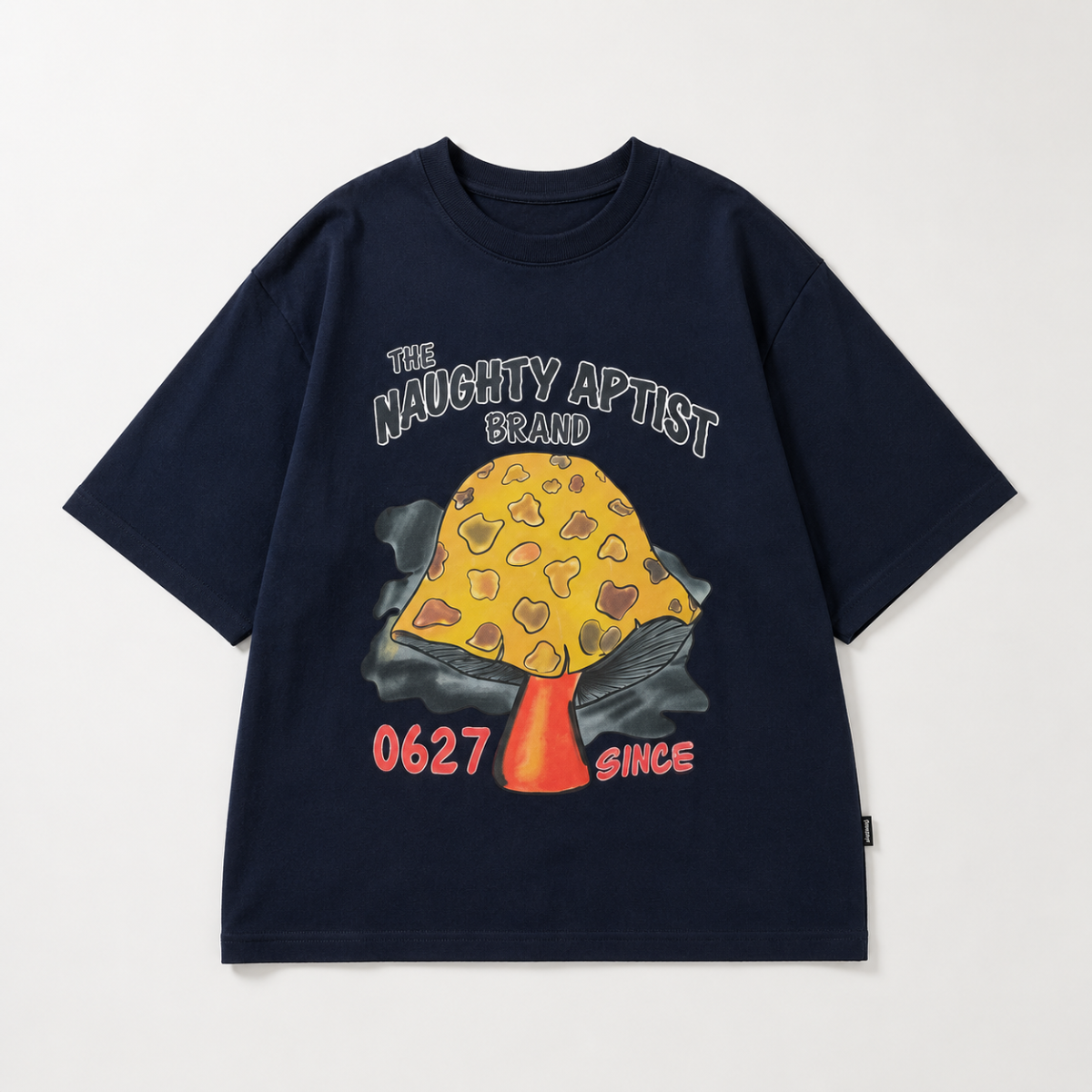 MushroomPlay – Casual & Streetwear – Oversized T-shirt with mushroom print