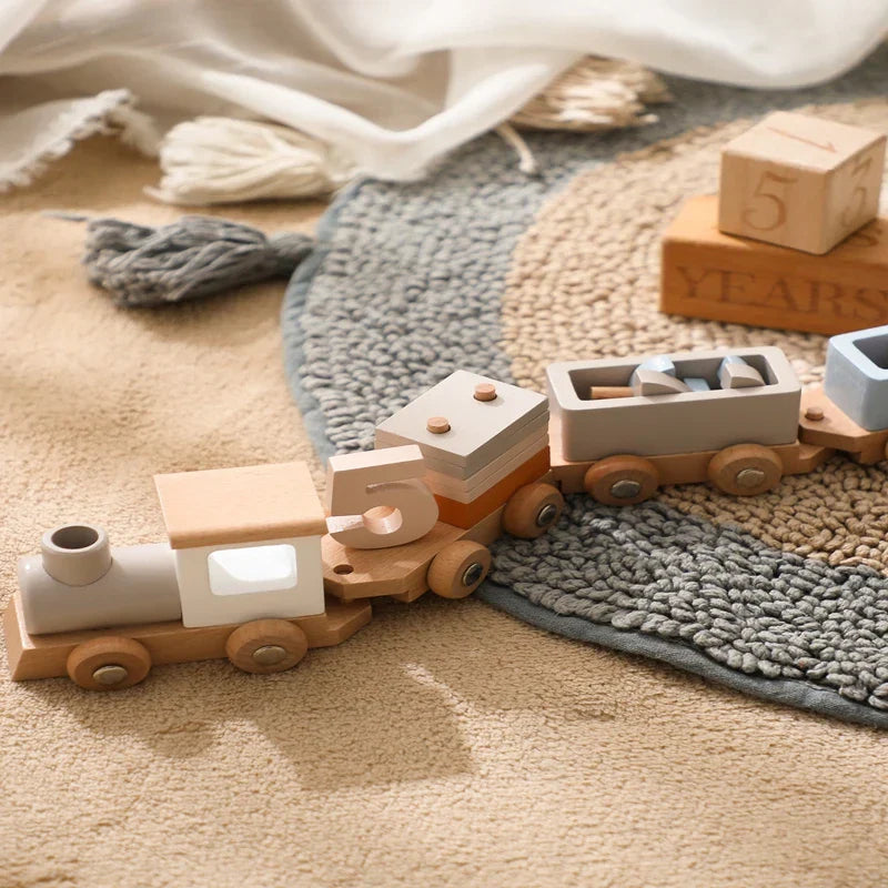 HappyTrain – Montessori & Fun – Wooden Train Set
