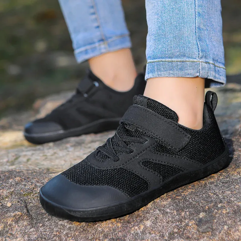 RunCoast – Fresh & Flexible – Non-Slip Barefoot Children's Shoe