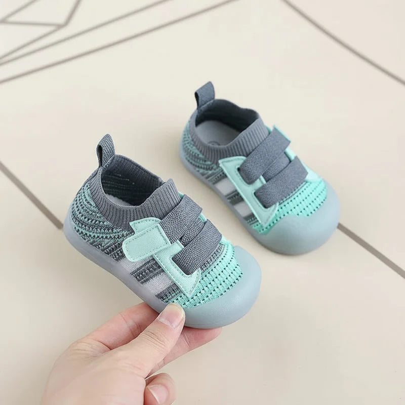 TinyRunner – Sporty & Breathable – Mesh Baby Shoes with Soft Soles