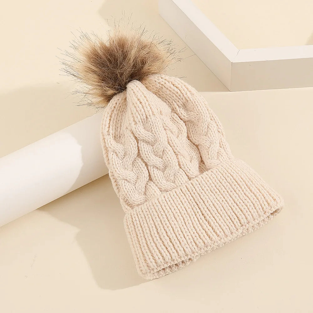 Mini Fashion™ - Own font - Hat with pompon