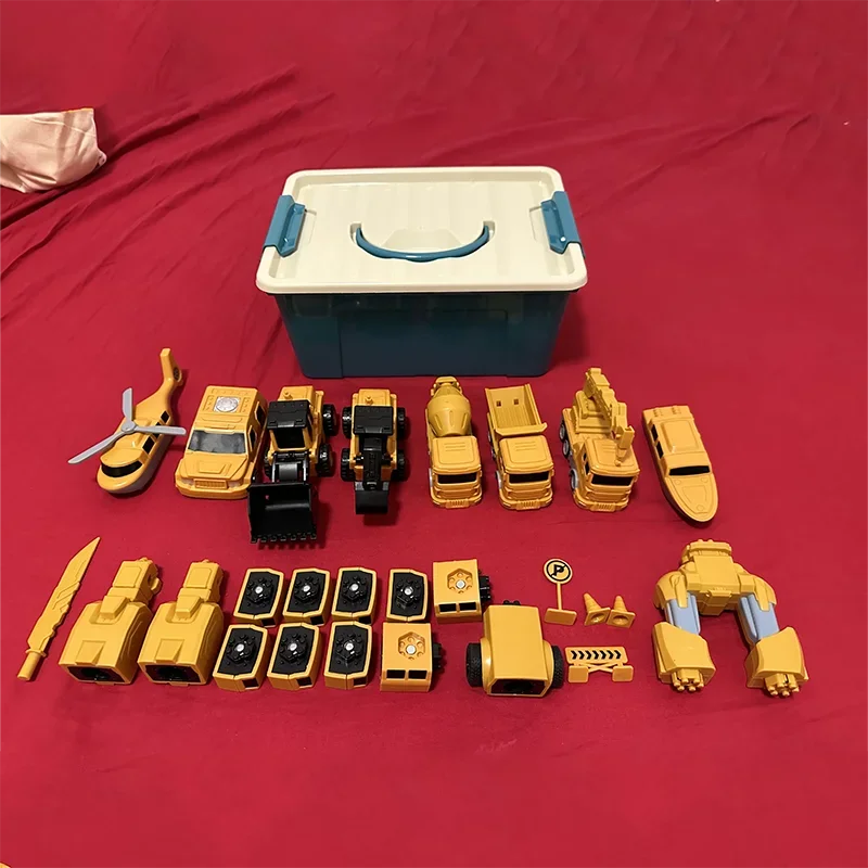 MagnaMix™ - From Truck to Transformer - Toy truck Transformer