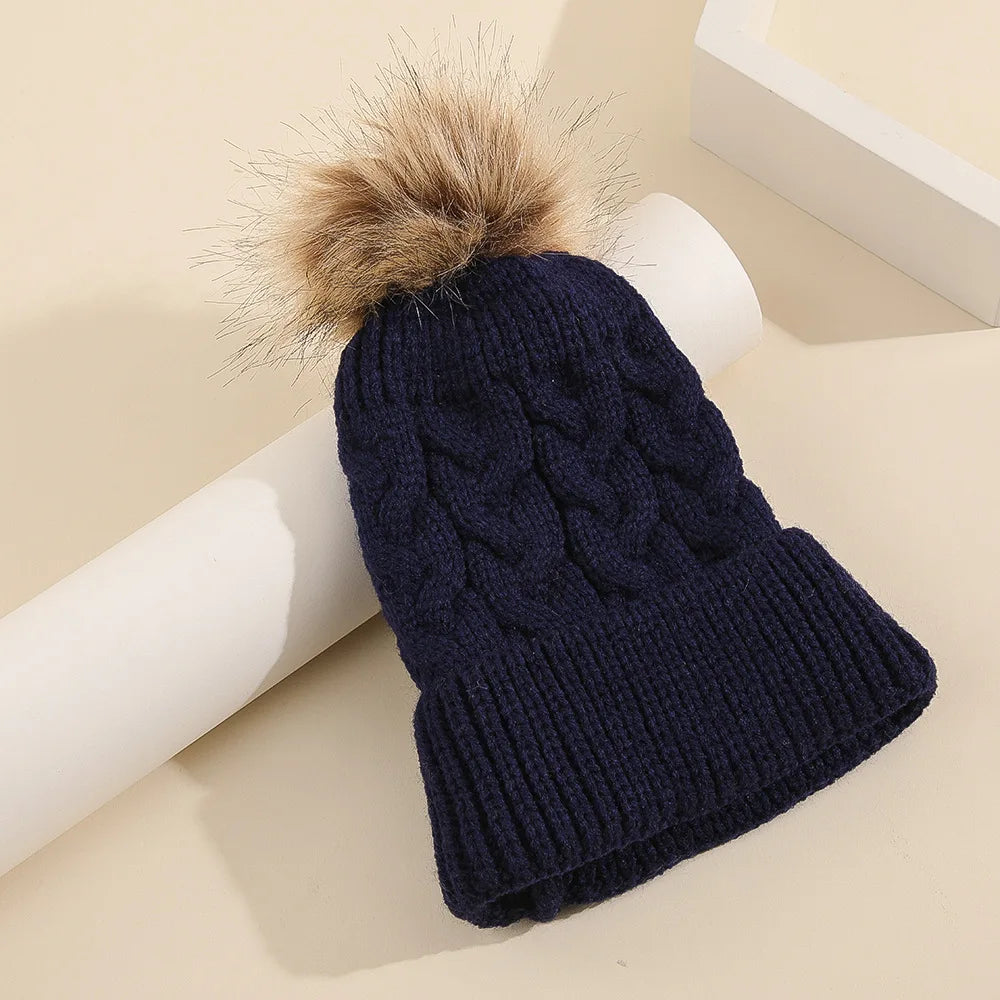 Mini Fashion™ - Own font - Hat with pompon