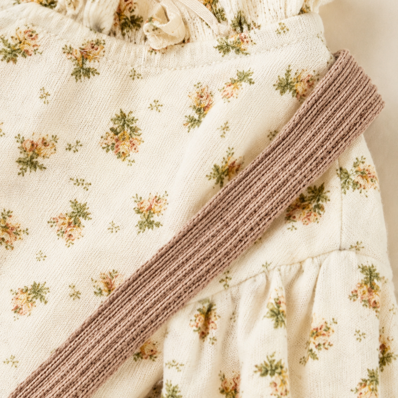 SweetPea – Baby Girl Outfit with Ruffles and a Floral Print
