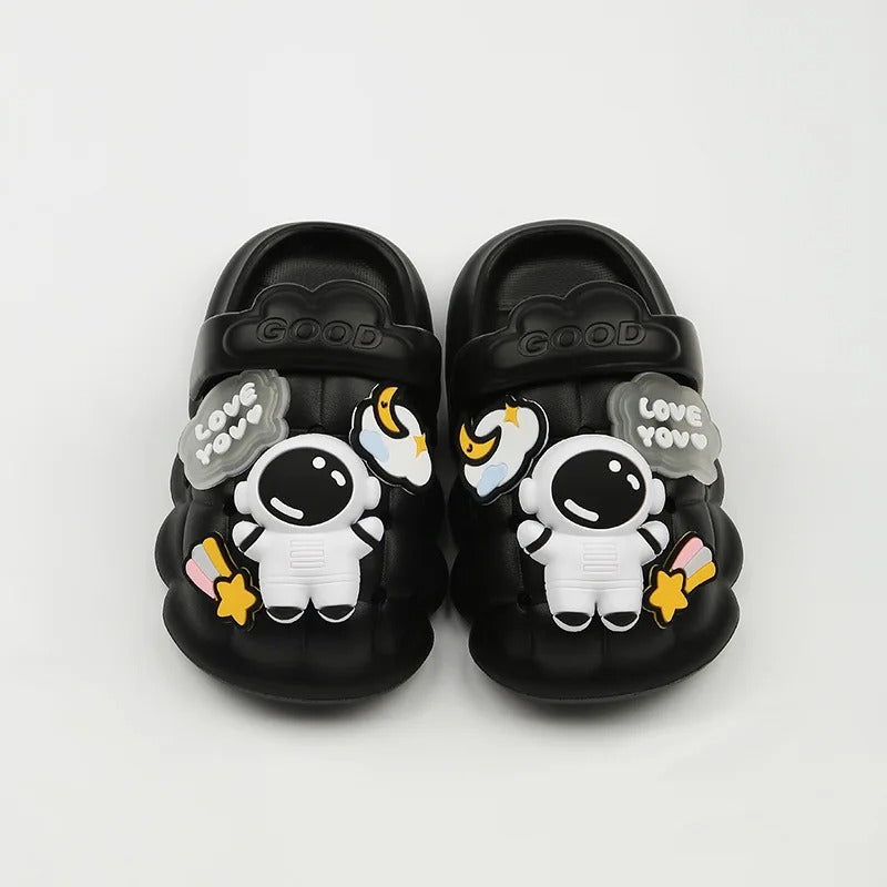 Mini Fashion™ - Fun Astronaut Design - Kids Slippers