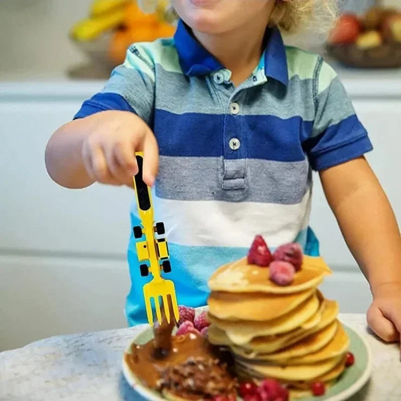 Construction Dinner Set™ - No more squeaking at the dinner table - Creative cutlery set