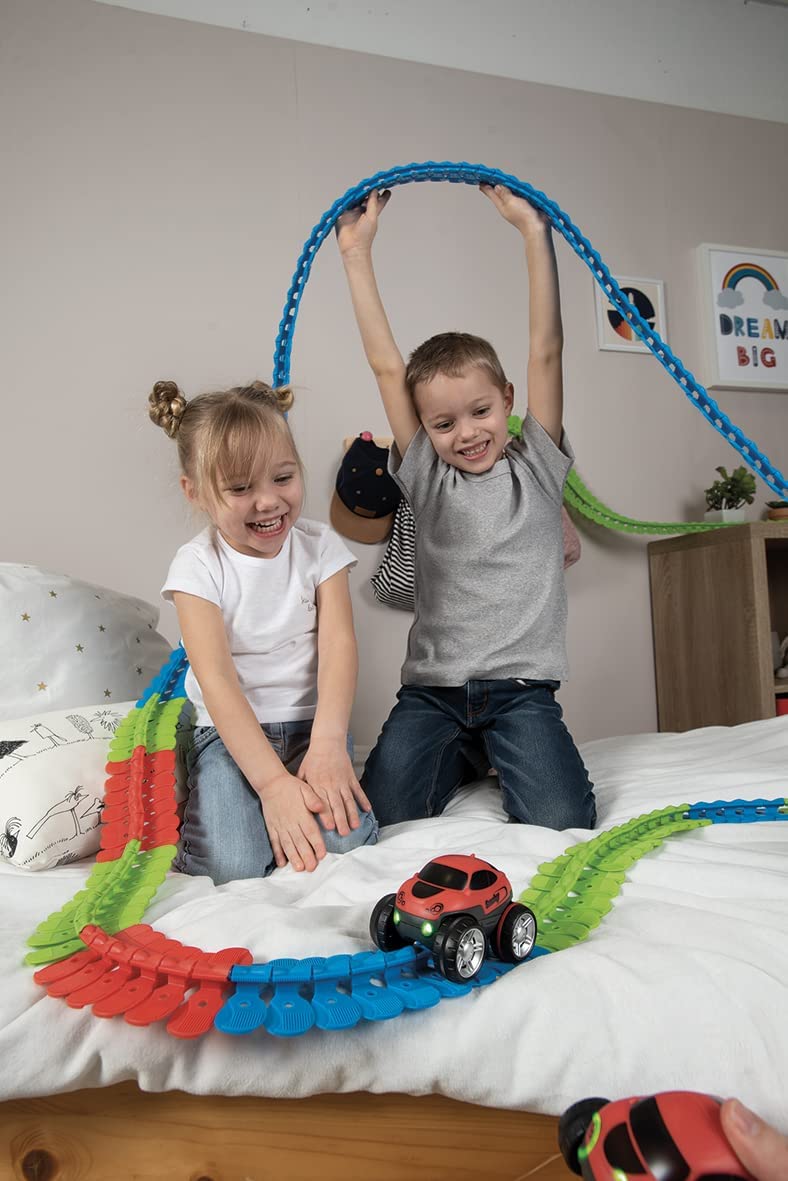 Car Adventure™ | Developing creativity - Flexible race track